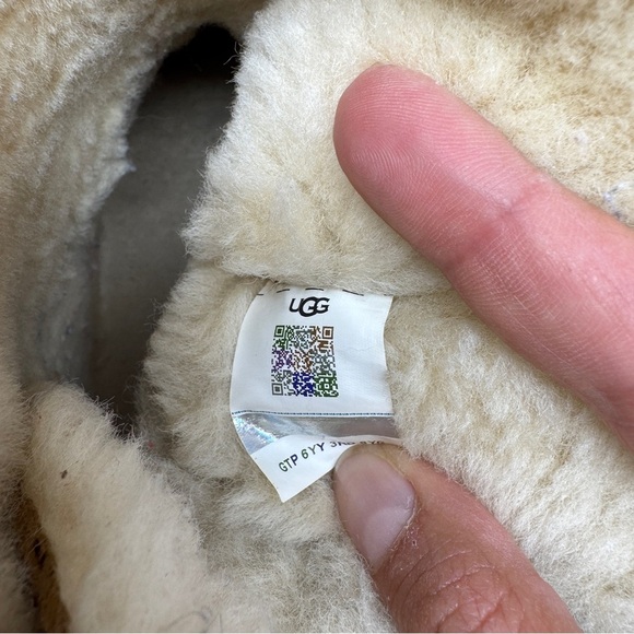 UGG Bailey Bow Boots Chestnut Brown Suede Sheepskin Fur Lined Women’s - Picture 4 of 10